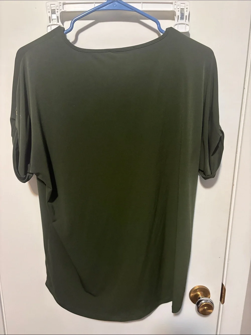 MK Olive Green Women's Short Sleeve Keyhole Top